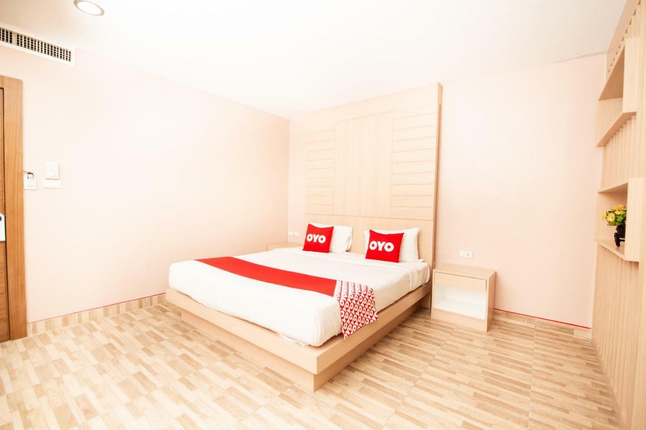 Oyo 343 Wanna Marine Hotel Patong Екстериор снимка